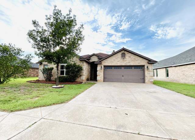 Property at 710 N 6th St, Wolfforth, TX 79382, 4 beds, 2 baths