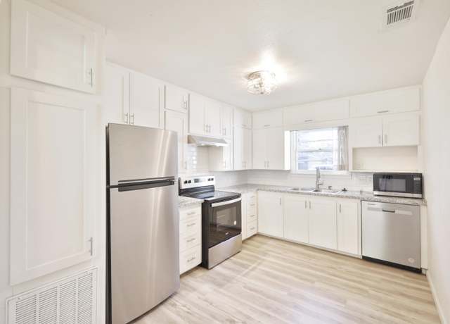 Property at 3812 31st St, Lubbock, TX 79410, 3 beds, 2 baths