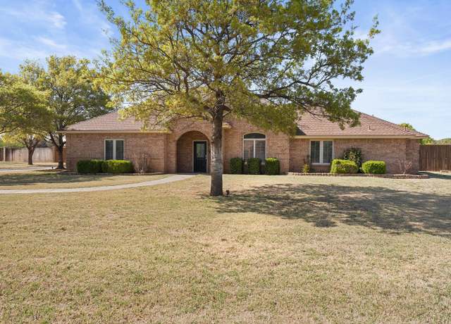 Property at 5602 County Rd 7550, Lubbock, TX 79424, 3 beds, 2.5 baths