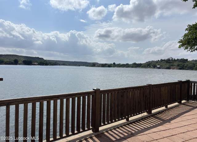 Property at 53 E Lakeshore Dr, Ransom Canyon, TX 79366, 3 beds, 2.5 baths