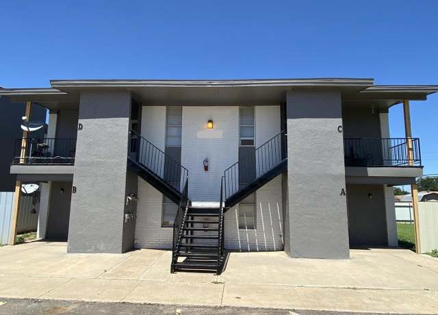 Property at 3204 Salisbury Ave, Lubbock, TX 79410, 8 beds, 4 baths