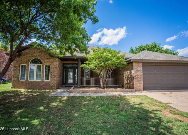 Property at 616 N 8th St, Wolfforth, TX 79382, 4 beds, 2 baths