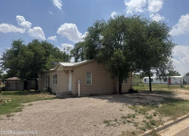 Property at 413 W 5th St, Post, TX 79356, 3 beds, 2 baths