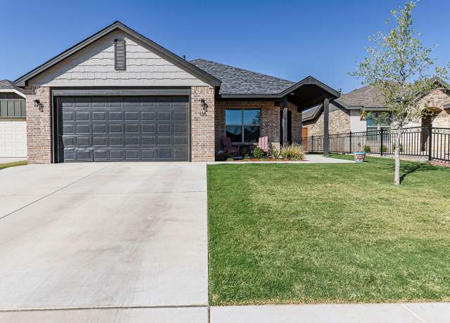 Property at 135 Buckingham Ave, Wolfforth, TX 79382, 4 beds, 2 baths