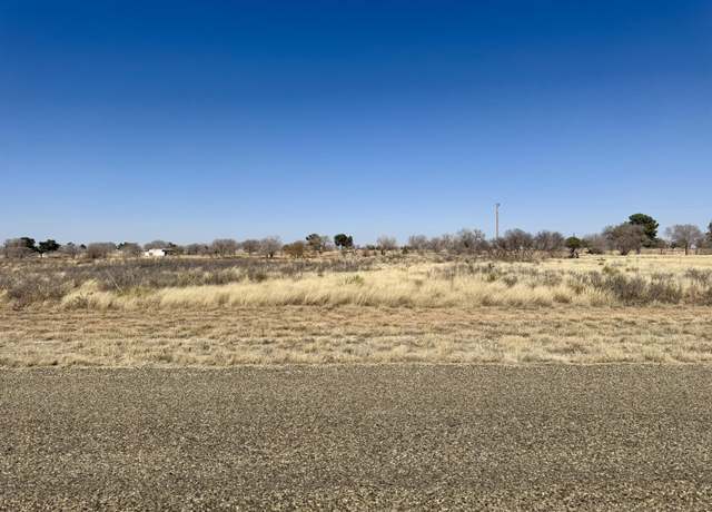 Property at 1549 Bennett Dr, Plains, TX 79355