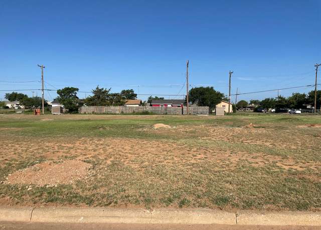 Property at 804 Walnut Ave, Lubbock, TX 79403