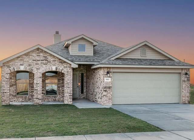 Property at 314 E 26th St, Wolfforth, TX 79382, 3 beds, 2 baths