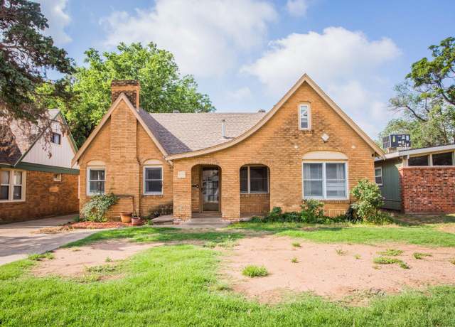 Property at 2425 22nd St, Lubbock, TX 79411, 4 beds, 2 baths