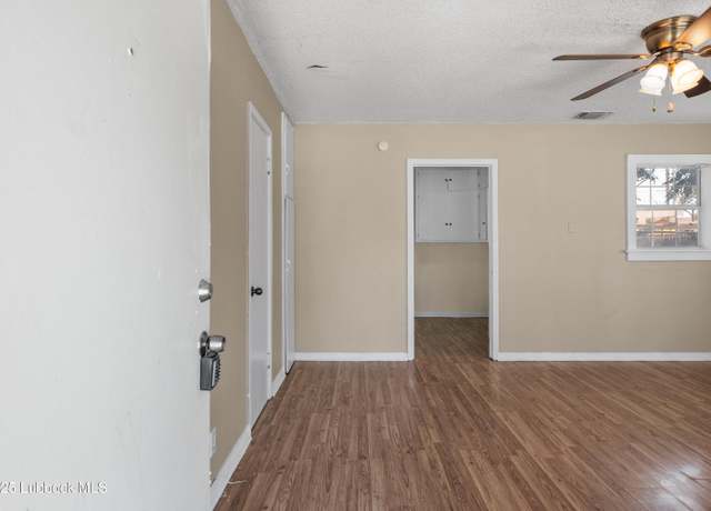 Property at 1915 27th St, Lubbock, TX 79411, 4 beds, 2 baths