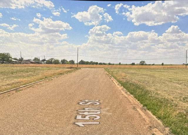 Property at 208 W 15th St, Hale Center, TX 79041