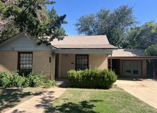 Property at 2424 33rd St, Lubbock, TX 79411, 4 beds, 3 baths
