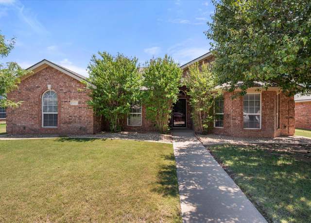Property at 606 N Wayne Ave, Lubbock, TX 79416, 3 beds, 2 baths