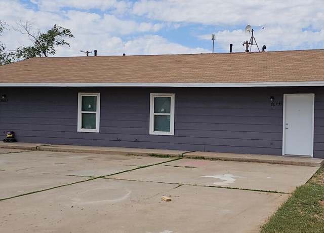 Property at 911 E 37th St, Lubbock, TX 79404, 4 beds, 2 baths