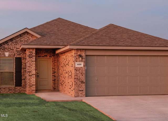 Property at 7038 8th St, Lubbock, TX 79416, 3 beds, 2 baths