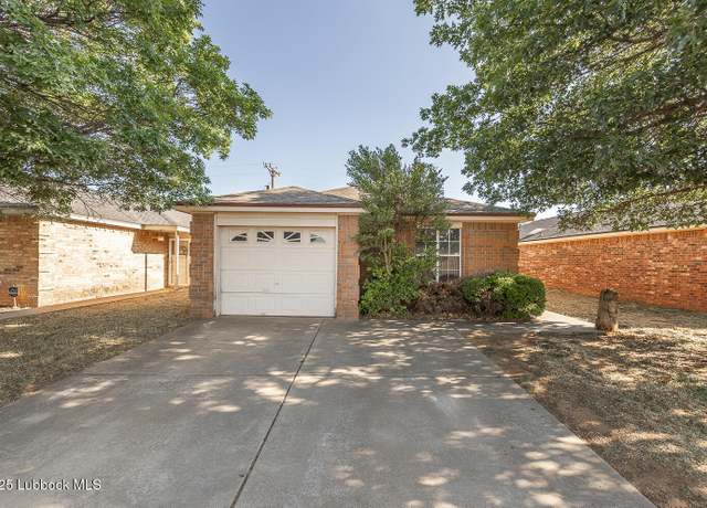 Property at 734 9th St, Wolfforth, TX 79382, 2 beds, 2 baths
