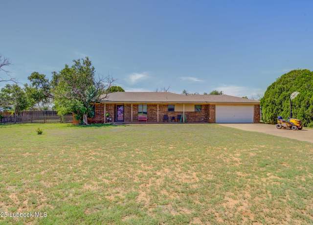 Property at 2607 Emporia St, Lubbock, TX 79415, 3 beds, 2 baths