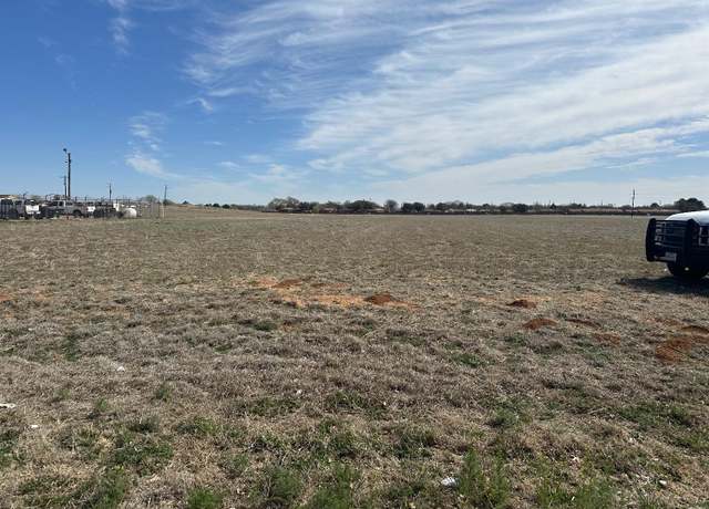 Property at 1717 West Ave, Levelland, TX 79336