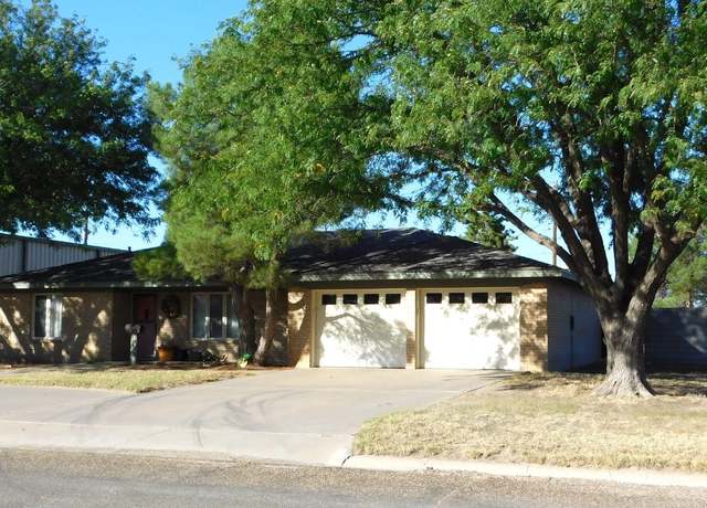 Property at 302 W Ave J, Muleshoe, TX 79347, 3 beds, 2 baths