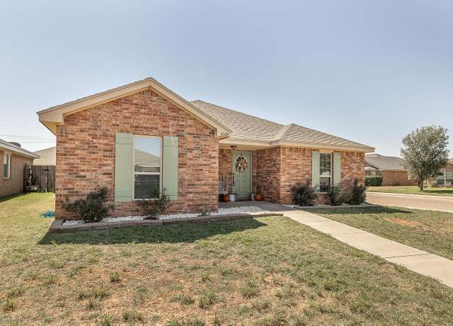 Property at 4809 Fordham St, Lubbock, TX 79416, 3 beds, 3 baths