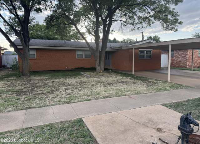 Property at 1807 E 7th St, Petersburg, TX 79250, 4 beds, 3 baths