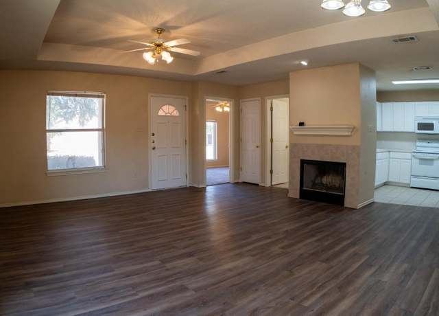Property at 3405 97th St #3407, Lubbock, TX 79423, 2 beds, 2 baths