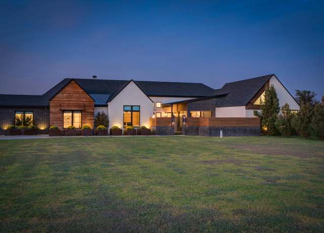 Property at 8114 County Road 7000, Lubbock, TX 79407, 4 beds, 4.5 baths