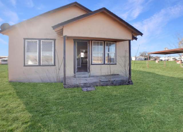 Property at 617 W Price St, Floydada, TX 79235, 3 beds, 1 bath