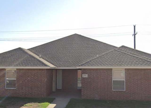 Property at 1206 N Bangor Ave, Lubbock, TX 79416, 6 beds, 4 baths