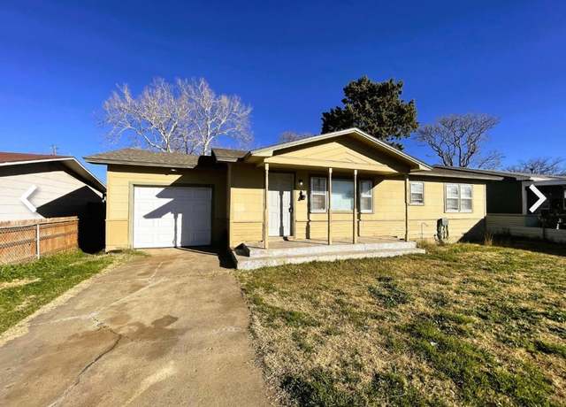 Property at 2216 39th St, Lubbock, TX 79412, 3 beds, 1 bath