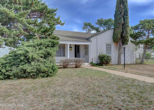 Property at 1130 W Garza St, Slaton, TX 79364, 3 beds, 2 baths