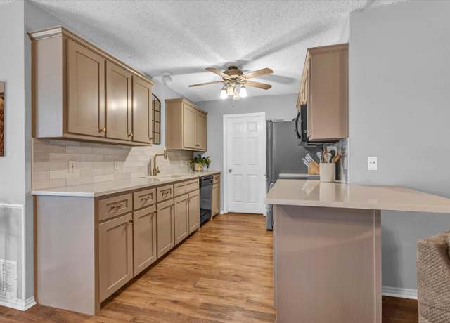 Property at 1806 79th Pl, Lubbock, TX 79423, 3 beds, 2 baths