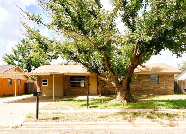 Property at 215 Darrell Ave, Levelland, TX 79336, 4 beds, 1 bath