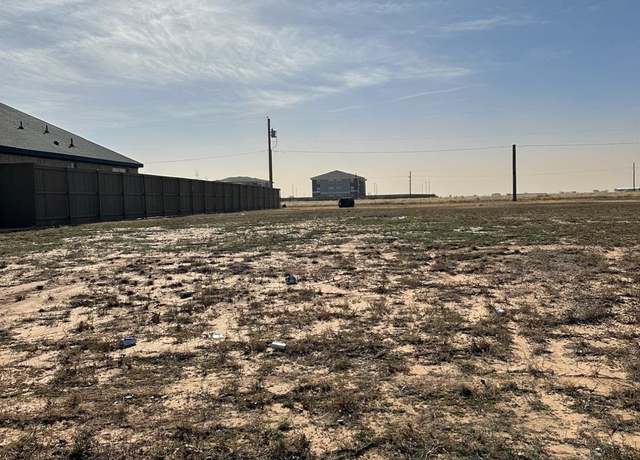 Property at 815 13th St, Wolfforth, TX 79382