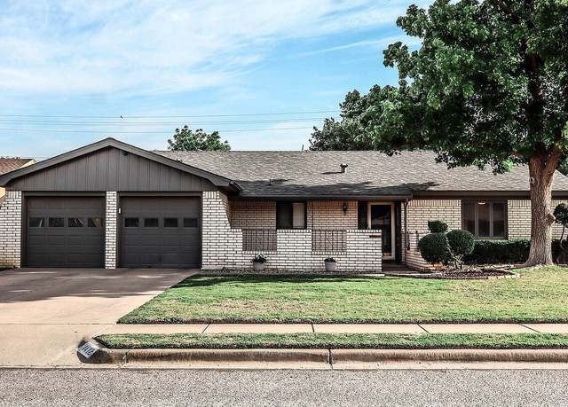 Property at 4412 57th St, Lubbock, TX 79414, 3 beds, 2 baths