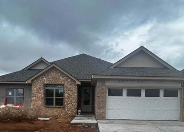 Property at 5524 120th St, Lubbock, TX 79424, 3 beds, 2 baths