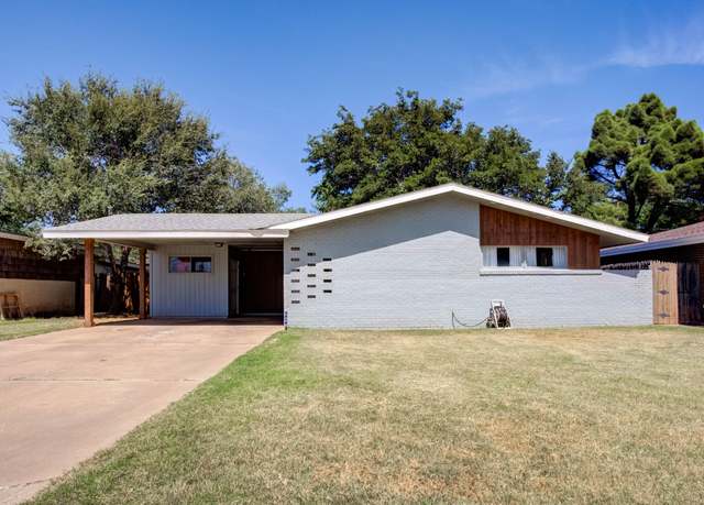 Property at 2818 58th St, Lubbock, TX 79413, 4 beds, 2 baths