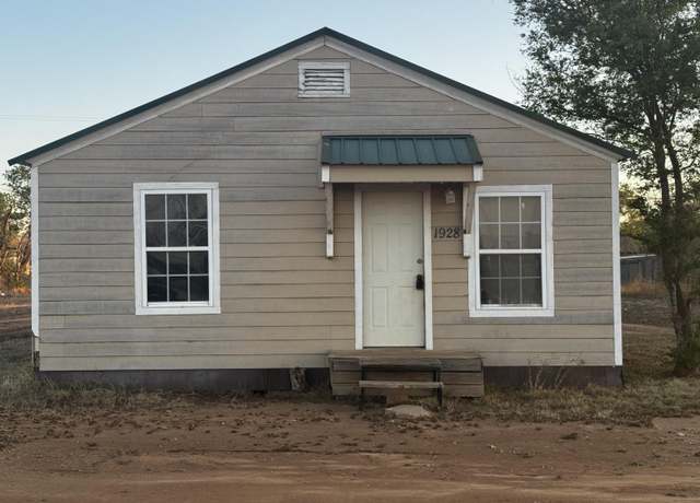 Property at 1928 S 6th St, Tahoka, TX 79373, 2 beds, 1 bath