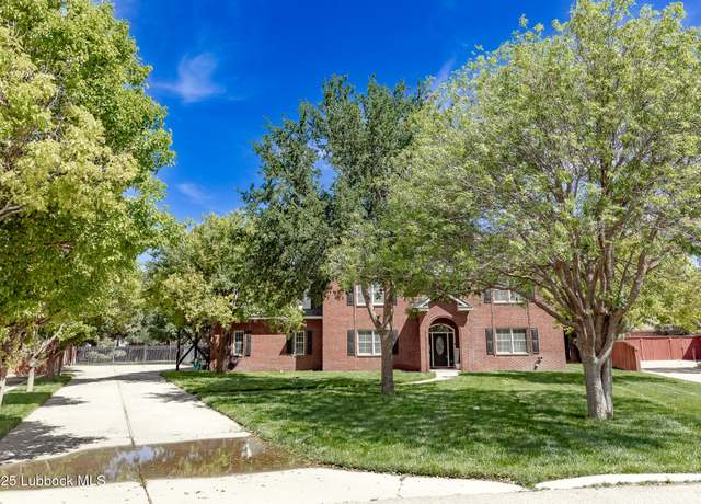 Property at 7416 95th St, Lubbock, TX 79424, 5 beds, 4.5 baths