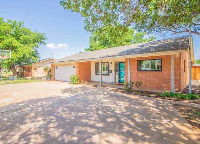 Property at 1603 E Reppto St, Brownfield, TX 79316, 4 beds, 3.5 baths
