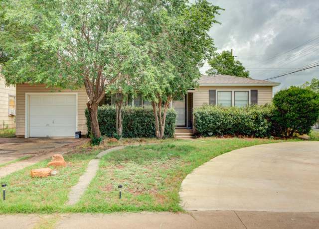 Property at 3102 47th St, Lubbock, TX 79413, 3 beds, 2 baths