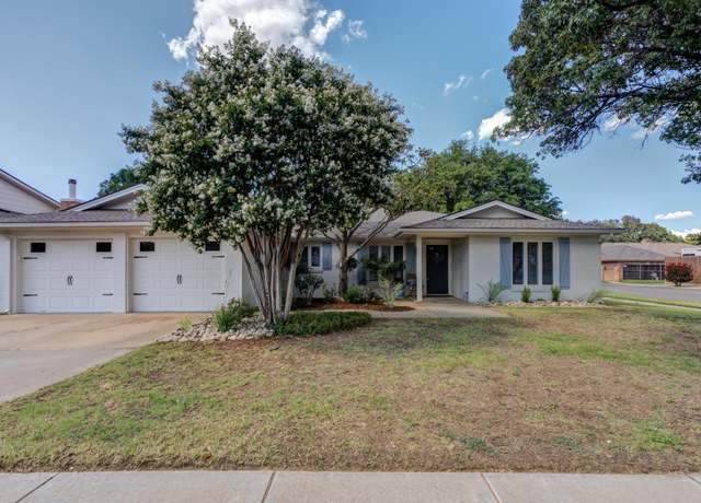 Property at 3202 77th St, Lubbock, TX 79423, 3 beds, 2 baths