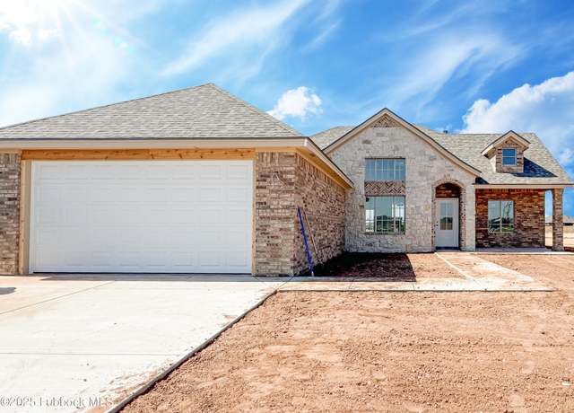 Property at 1005 N 5th St, Wolfforth, TX 79382, 3 beds, 2 baths