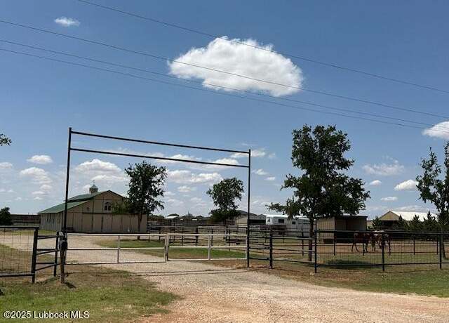 Property at 12214 Chicago Ave, Lubbock, TX 79424, 1 bath