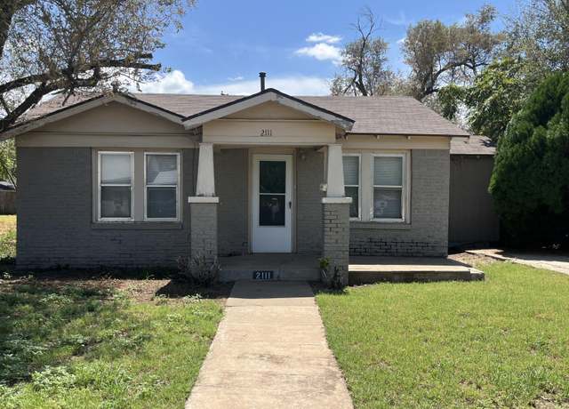 Property at 2111 25th St, Lubbock, TX 79411, 2 beds, 1 bath