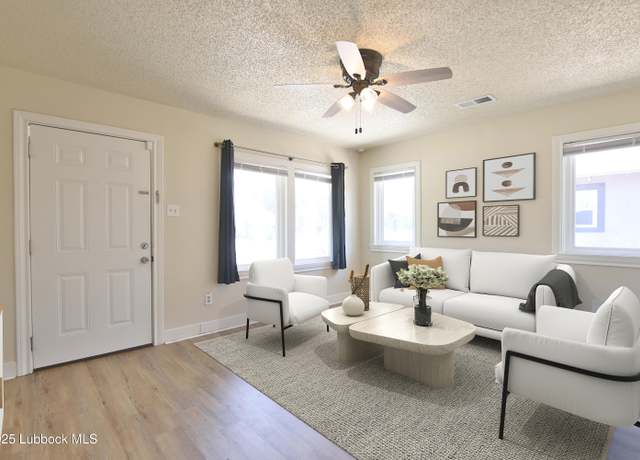 Property at 2434 24th St, Lubbock, TX 79411, 2 beds, 1 bath