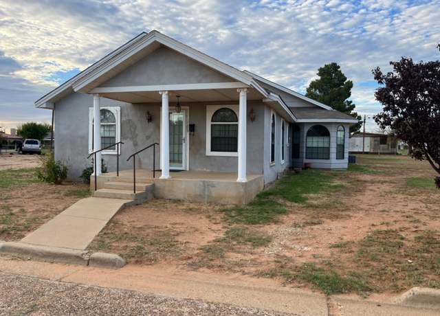 Property at 508 S 7th St, Lamesa, TX 79331, 3 beds, 2.5 baths