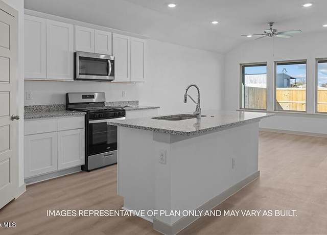 Property at 7445 9th St, Lubbock, TX 79416, 4 beds, 2 baths
