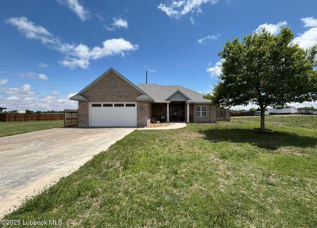 Property at 1107 W Ave J, Muleshoe, TX 79347, 3 beds, 2 baths