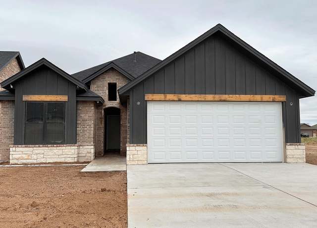 Property at 714 E 19th St, Wolfforth, TX 79382, 3 beds, 2 baths
