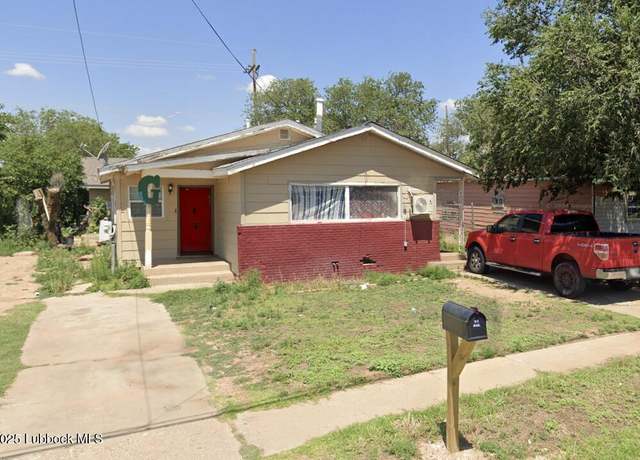 Property at 2112 Avenue O, Lubbock, TX 79411, 6 beds, 4 baths